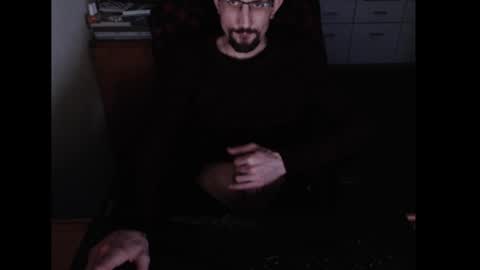 Snapshot of dermattes chatting on 12/31/24, 01:52 dermattes online show from 12/31/24, 01:52