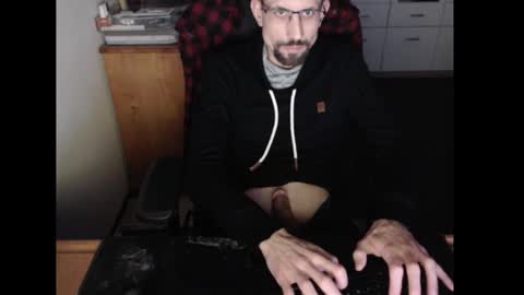 Snapshot of dermattes chatting on 01/07/25, 02:19 dermattes online show from 01/07/25, 02:19