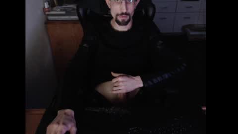 Snapshot of dermattes chatting on 02/08/25, 03:53 dermattes online show from 02/08/25, 03:53