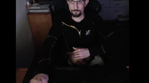 Snapshot of dermattes chatting on 02/23/25, 02:04 dermattes online show from 02/23/25, 02:04