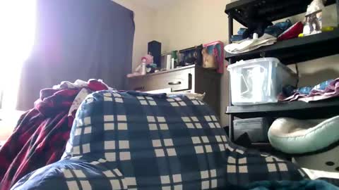 Snapshot of deroseblack chatting on 11/17/25, 05:41 deroseblack online show from 11/17/25, 05:41