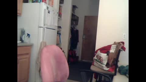 Snapshot of derrickkearley2055 chatting on 03/08/25, 04:23 derrickkearley2055 online show from 03/08/25, 04:23