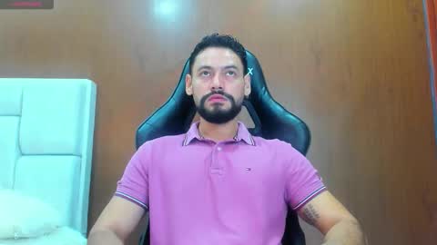 Snapshot of derrybigger_cm chatting on 11/20/25, 03:12 DerryBigger CM online show from 11/20/25, 03:12