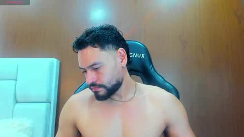 Snapshot of derrybigger_cm chatting on 12/03/25, 05:55 DerryBigger CM online show from 12/03/25, 05:55