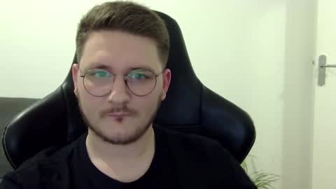 dervechi online show from 12/13/25, 08:36