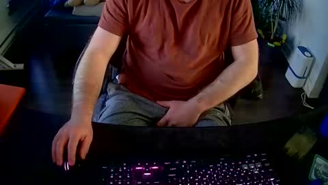 Snapshot of desdisdes chatting on 03/02/26, 09:32 desdisdes online show from 03/02/26, 09:32