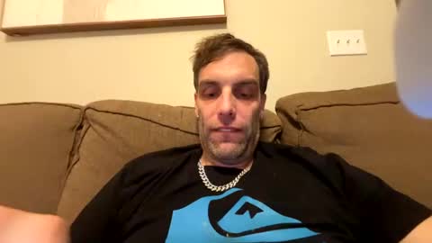 Snapshot of desertan20 chatting on 01/06/25, 03:53 Tall and Handsome online show from 01/06/25, 03:53