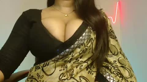 Snapshot of desi_girl_jebin chatting on 01/19/26, 01:42 Jebin online show from 01/19/26, 01:42