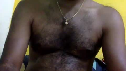 Snapshot of desi_suckable chatting on 01/26/25, 03:47 desisuckable online show from 01/26/25, 03:47