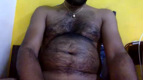 Snapshot of desi_suckable chatting on 02/01/25, 07:55 desisuckable online show from 02/01/25, 07:55