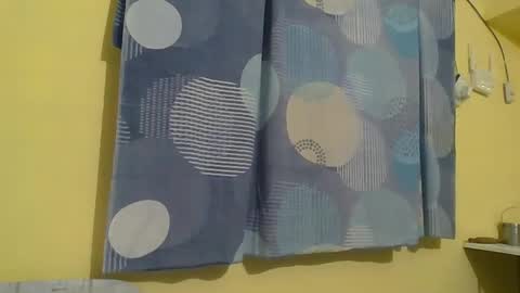 Snapshot of desihotgirl2024 chatting on 02/06/25, 04:14 Nidhilove online show from 02/06/25, 04:14