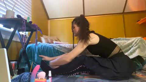 Snapshot of desimonroe chatting on 01/23/25, 07:18 desimonroe online show from 01/23/25, 07:18