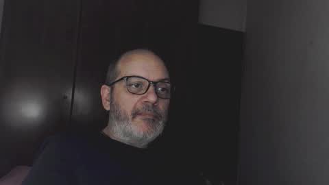 Snapshot of desing_x chatting on 10/13/25, 09:59 Desing online show from 10/13/25, 09:59