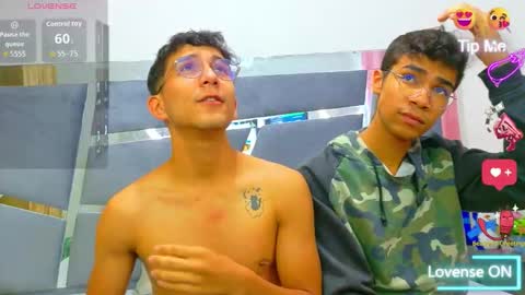 desire4duo online show from 11/17/25, 12:55