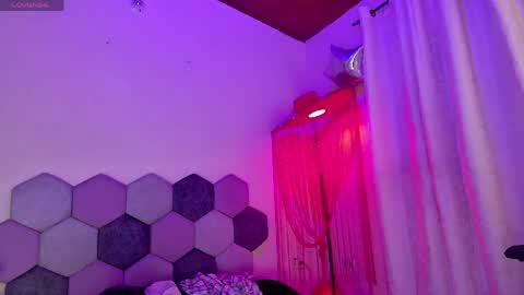 TORI AND MR. BEAR online show from 04/10/26, 01:16