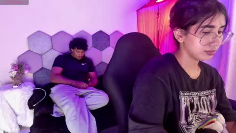 TORI AND MR. BEAR online show from 04/12/26, 06:35