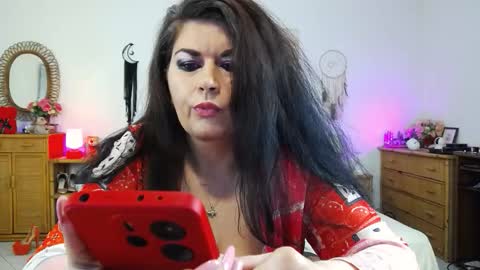 HellenMoon online show from 03/11/26, 09:26