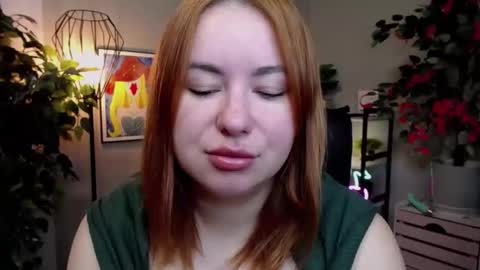 Snapshot of desirelayla chatting on 10/02/25, 06:31 LAYLA online show from 10/02/25, 06:31