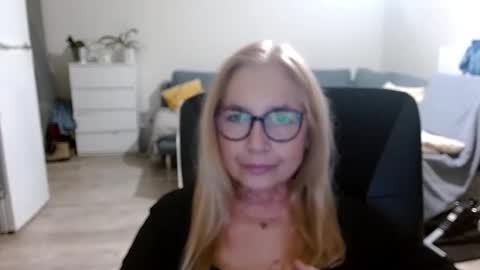 S O F I A online show from 01/06/25, 05:38