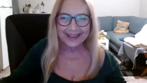 S O F I A online show from 02/21/25, 06:15