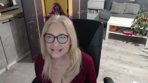 S O F I A online show from 02/12/26, 03:07