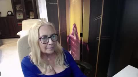 Snapshot of desiresofia chatting on 07/06/26, 03:58 S O F I A online show from 07/06/26, 03:58