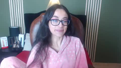 Snapshot of desiring__angel chatting on 01/07/25, 05:53 Desiring Angel online show from 01/07/25, 05:53