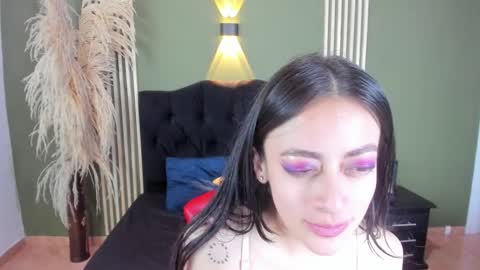 Snapshot of desiring__angel chatting on 02/28/25, 05:48 Desiring Angel online show from 02/28/25, 05:48