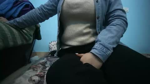 Snapshot of desirussian chatting on 12/01/25, 11:04 desirussian online show from 12/01/25, 11:04