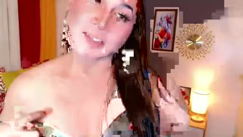 Snapshot of destenierose chatting on 01/20/25, 06:42 destenierose online show from 01/20/25, 06:42