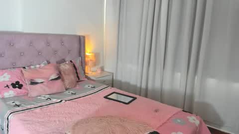 Snapshot of destinysweet21 chatting on 02/25/26, 03:10 destinysweet21 online show from 02/25/26, 03:10