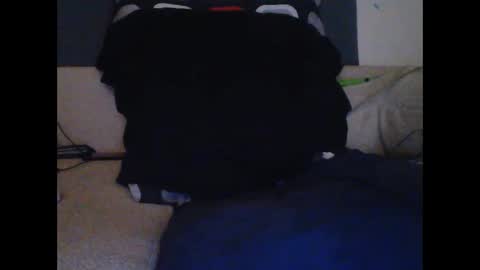 Snapshot of destroking chatting on 12/22/25, 05:26 destroking online show from 12/22/25, 05:26