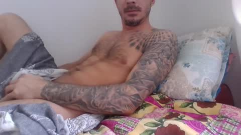 Snapshot of destrudoxxx chatting on 02/16/26, 01:40 Destrudo online show from 02/16/26, 01:40