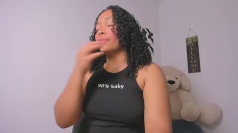desty_y online show from 05/05/26, 04:09