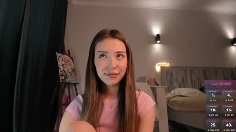 Snapshot of devaivy chatting on 11/14/25, 10:03 Deva online show from 11/14/25, 10:03