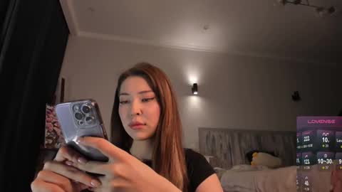 Snapshot of devaivy chatting on 12/02/25, 11:15 Deva online show from 12/02/25, 11:15