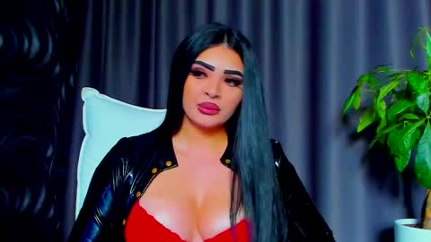 Snapshot of devashaqueen chatting on 02/15/25, 07:06 Devasha online show from 02/15/25, 07:06