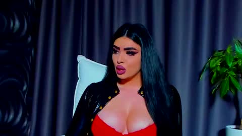 Snapshot of devashaqueen chatting on 03/12/25, 12:26 Devasha online show from 03/12/25, 12:26