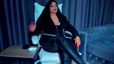 Snapshot of devashaqueen chatting on 09/16/25, 06:58 Devasha online show from 09/16/25, 06:58