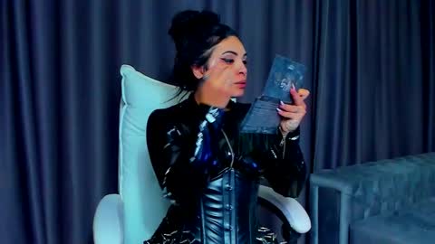 Snapshot of devashaqueen chatting on 09/30/25, 07:13 Devasha online show from 09/30/25, 07:13