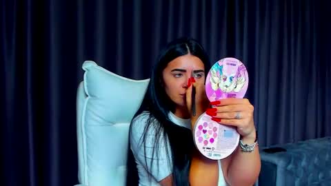 Snapshot of devashaqueen chatting on 10/16/25, 07:31 Devasha online show from 10/16/25, 07:31