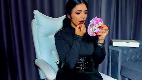 Snapshot of devashaqueen chatting on 11/20/25, 08:47 Devasha online show from 11/20/25, 08:47