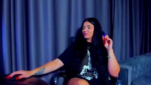 Snapshot of devashaqueen chatting on 11/28/25, 11:18 Devasha online show from 11/28/25, 11:18