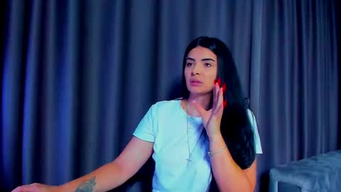 Snapshot of devashaqueen chatting on 11/30/25, 09:41 Devasha online show from 11/30/25, 09:41