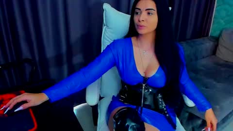 Snapshot of devashaqueen chatting on 12/19/25, 12:23 Devasha online show from 12/19/25, 12:23