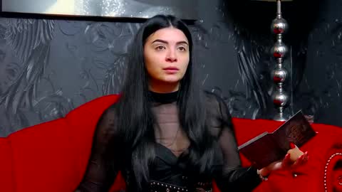 Snapshot of devashaqueen chatting on 02/17/26, 08:33 Devasha online show from 02/17/26, 08:33