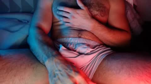 Snapshot of devazeo chatting on 01/31/25, 08:01 Dez online show from 01/31/25, 08:01