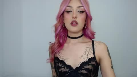 Angel Boo and Adrian online show from 11/11/25, 07:25