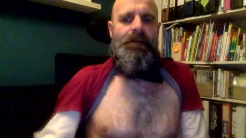 ooo  Devil Dark  ooo online show from 12/18/25, 05:19