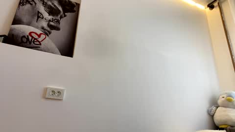 Emily online show from 10/23/25, 08:02